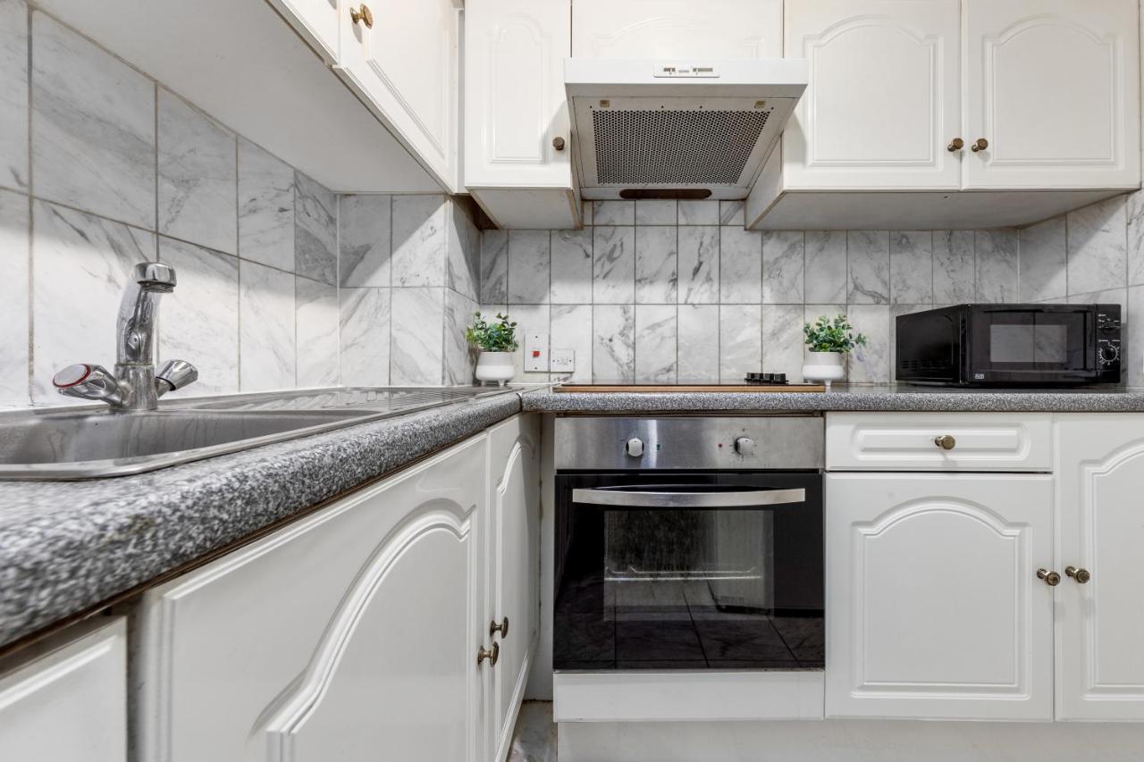 Flat In Baker Street Apartment London Bagian luar foto